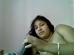 Indian video porno ro desi bhabhi spun, luând bățul în gură