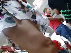 Femei goale sexy rahat juninci, o parte din supermarket. 2