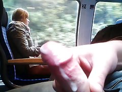 Tren flme pormo de masturbare, o fata frumoasa 2